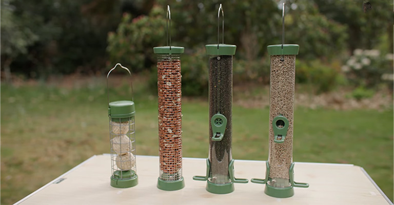 Why Do Birds Throw Seed Out Of Feeder
